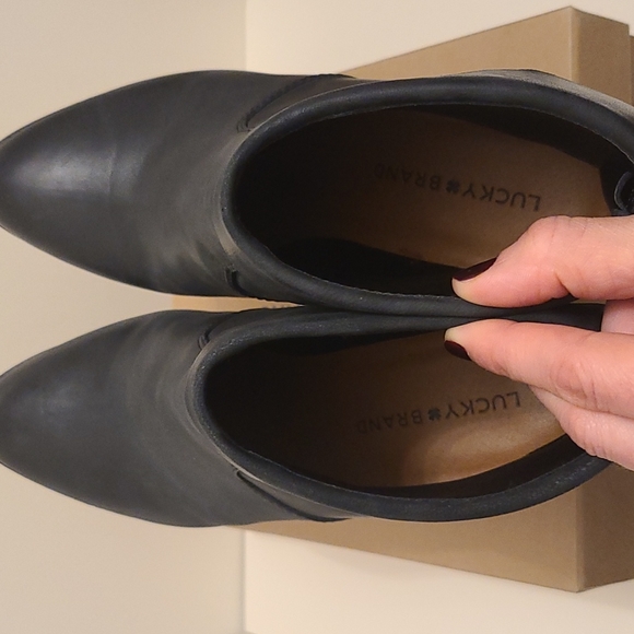 Lucky Brand Nycott black leather bootie - Picture 3 of 5